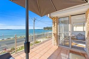 Terrace/patio - Beachfront at Batehaven (Batehaven)