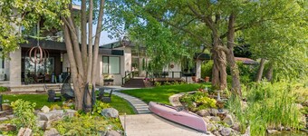 Chalet de luxe sur un lac-35 min de Toronto FIFA -les Muskokas à votre porte !
