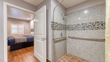 Towels, soap, shampoo, toilet paper