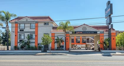 Lyfe Inn & Suites by AGA - Valley