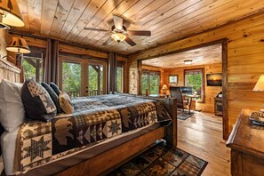 5 bedrooms, desk, iron/ironing board, travel cot - Aska Ridge Lodge|Hot Tub|MTN Views|Pool Table (Blue Ridge)