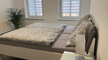 3 bedrooms, WiFi, bed sheets