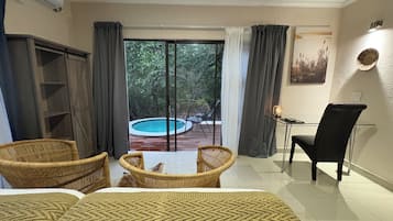 Luxury Double or Twin Room, Park View | Interior