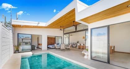 3-bedroom house in marvelous Playa Tamarindo Guanacaste with AC