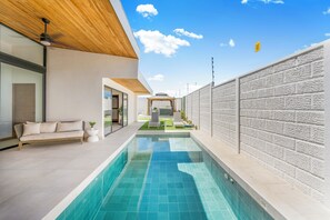 Pool - 3-bedroom house in marvelous Playa Tamarindo Guanacaste with AC (Provincia de Guanacaste)