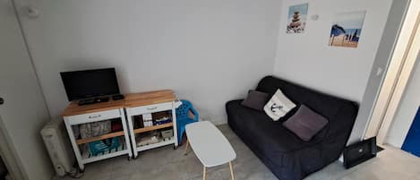 TV, ping pong