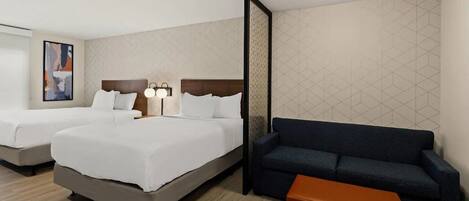 Iron/ironing board, free WiFi, bed sheets