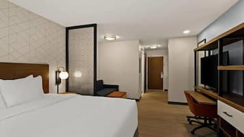 Iron/ironing board, free WiFi, bed sheets