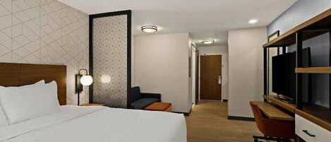Iron/ironing board, free WiFi, bed sheets