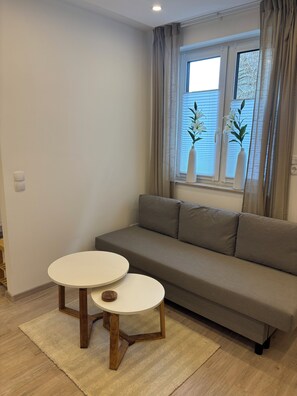 Living area - Vrbo Property (Duisburg)