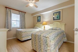 2 dormitorios, tabla de planchar con plancha, wifi y ropa de cama