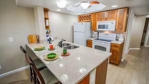 Coffee/tea maker, microwave, oven, stovetop