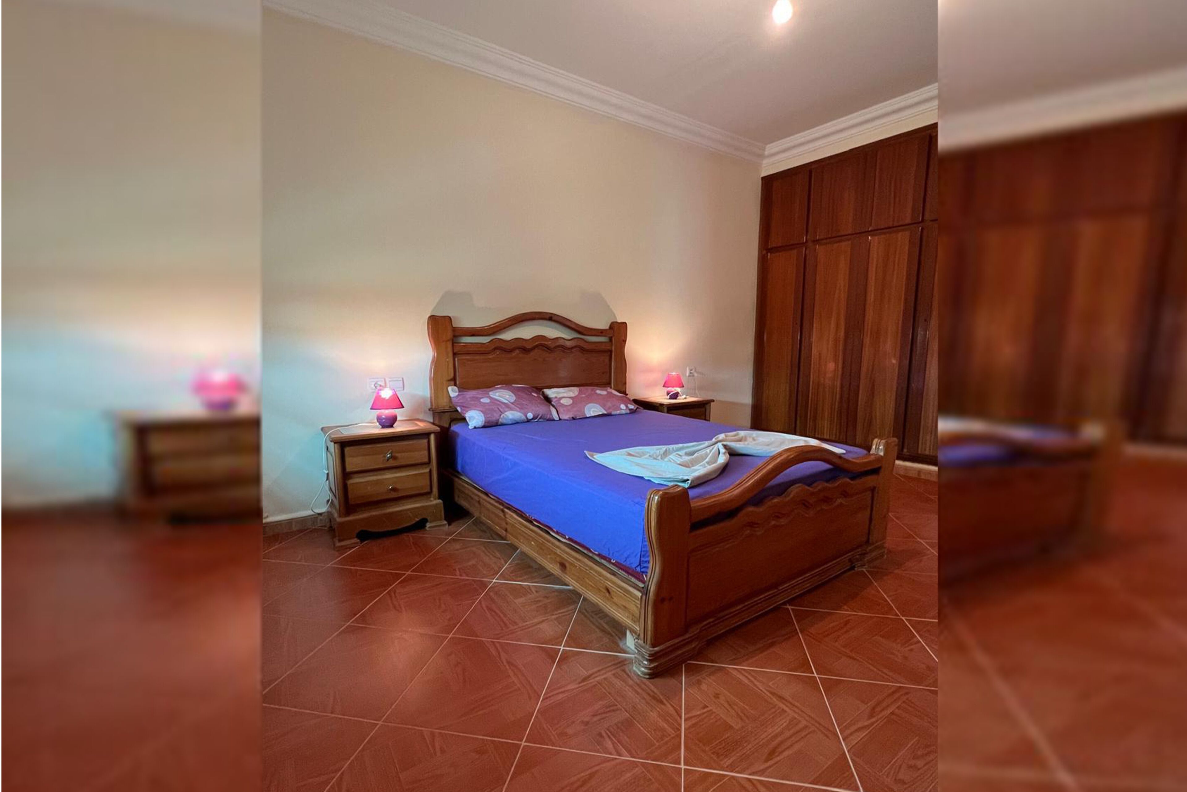 3 chambres, fer et planche à repasser, Wi-Fi, draps fournis