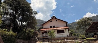 A retreat in the mountains of Teresópolis - nature and comfort.