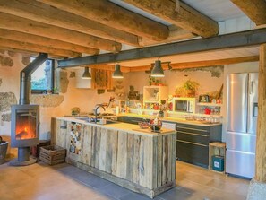 Frigorifero, microonde, forno, lavastoviglie