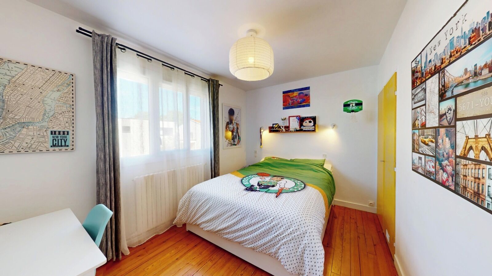 3 slaapkamers, een strijkplank/strijkijzer, wifi, beddengoed