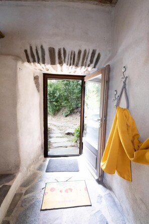 Interior - Gîte de l'Escoutal 2/4 persons (LE BLEYMARD)