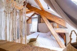1 bedroom, iron/ironing board, travel cot, free WiFi - Gîte de l'Escoutal 2/4 persons (LE BLEYMARD)