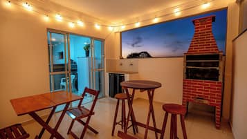 Comfort Apartment, Lanai, City View | Terrace/patio