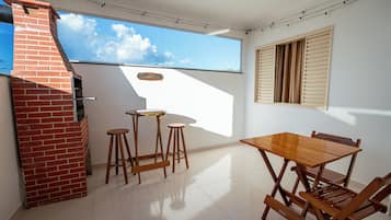 Comfort Apartment, Lanai, City View | Terrace/patio