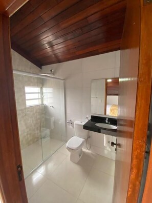 Comfort Apartment, Balcony, City View | Bathroom - Souza Apart 1 - Apartamentos completos (São Tomé das Letras)
