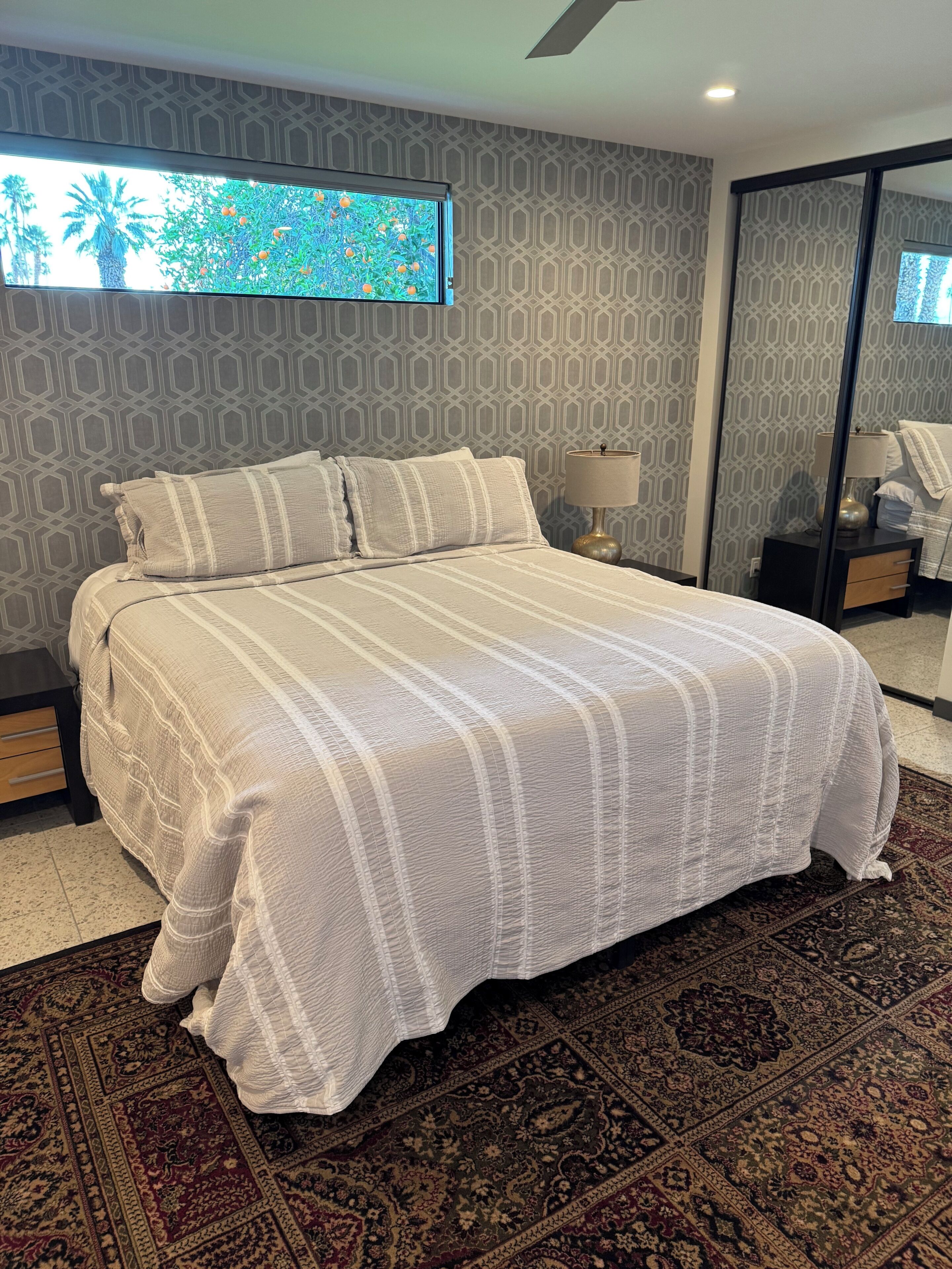 2 chambres, fer et planche à repasser, Wi-Fi, draps fournis