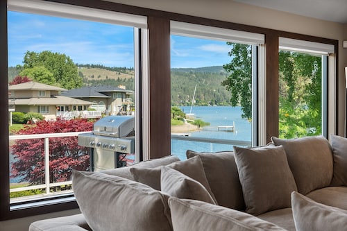 Lakeside Liberty Lake Home • Private Beach Acces