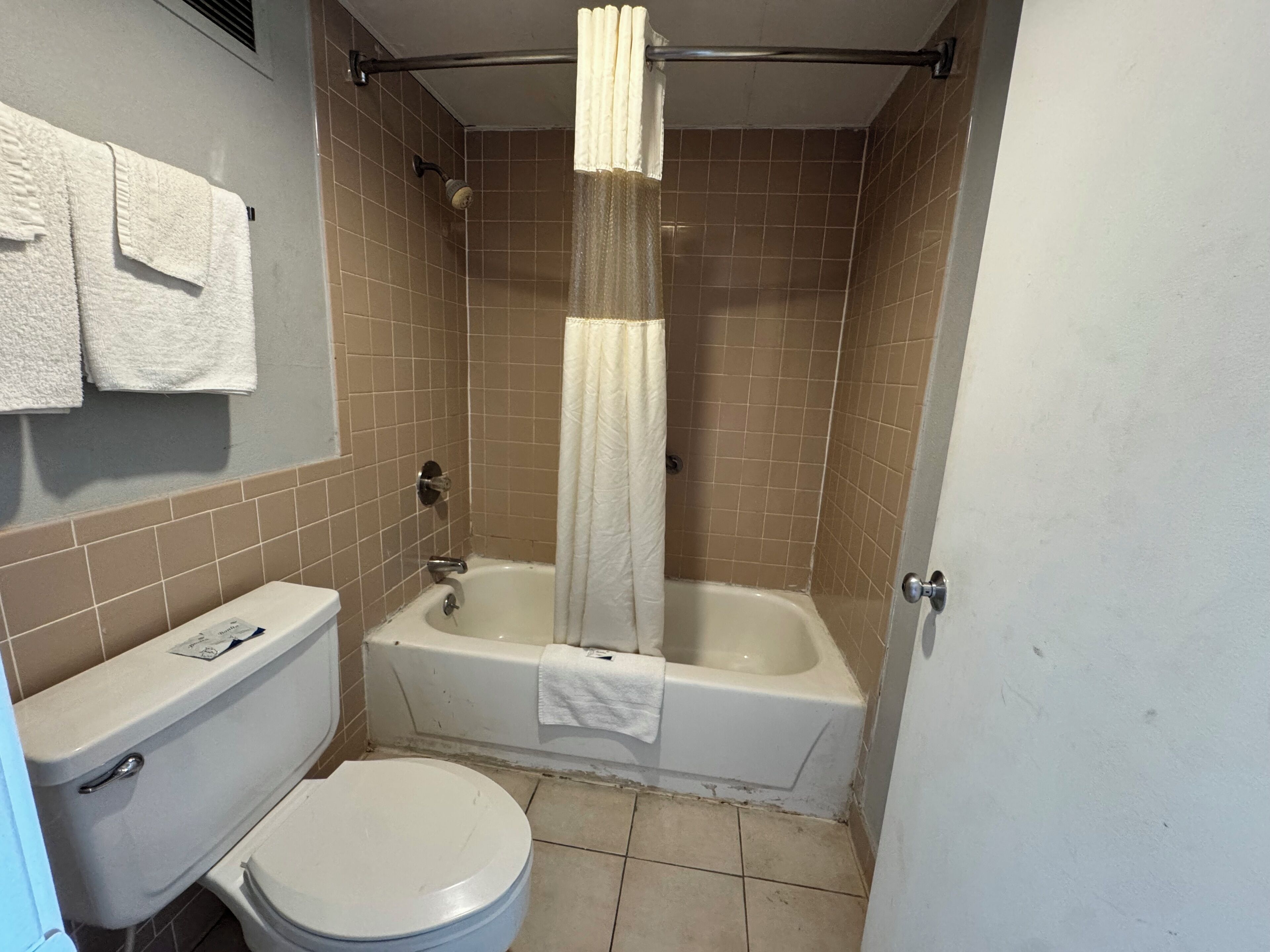 Towels, soap, shampoo, toilet paper