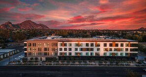 Exterior - Arcadia Oasis w/ Resort Pool, Gym & Fire Pits (Phoenix)