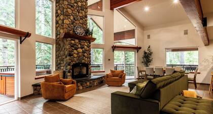 Peaceful forest cabin with Sauna near Hiking+ATV trails and Lakes