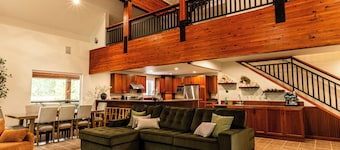 Private Forest Cabin: Hike, Bike, Hot Tub + Sauna, near ATV trails and lakes