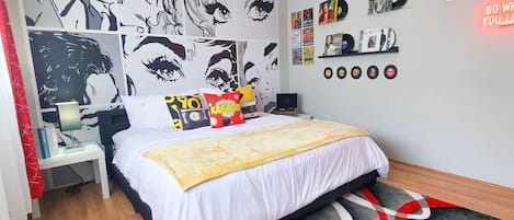 1 bedroom, desk, iron/ironing board, WiFi