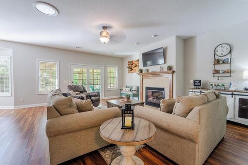 Woodland Retreat with Game Room
