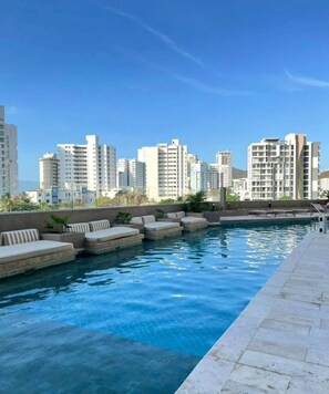 Pool - Rodadero Sur · Apto Moderno con Piscina (Gaira)