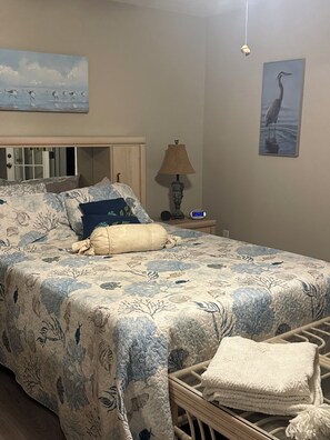 2 bedrooms, free WiFi, bed sheets - Quiet Canal in Ruskin on Little Manatee River with boat access (Ruskin)