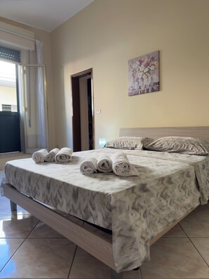 Room - Vrbo Property (Avola)