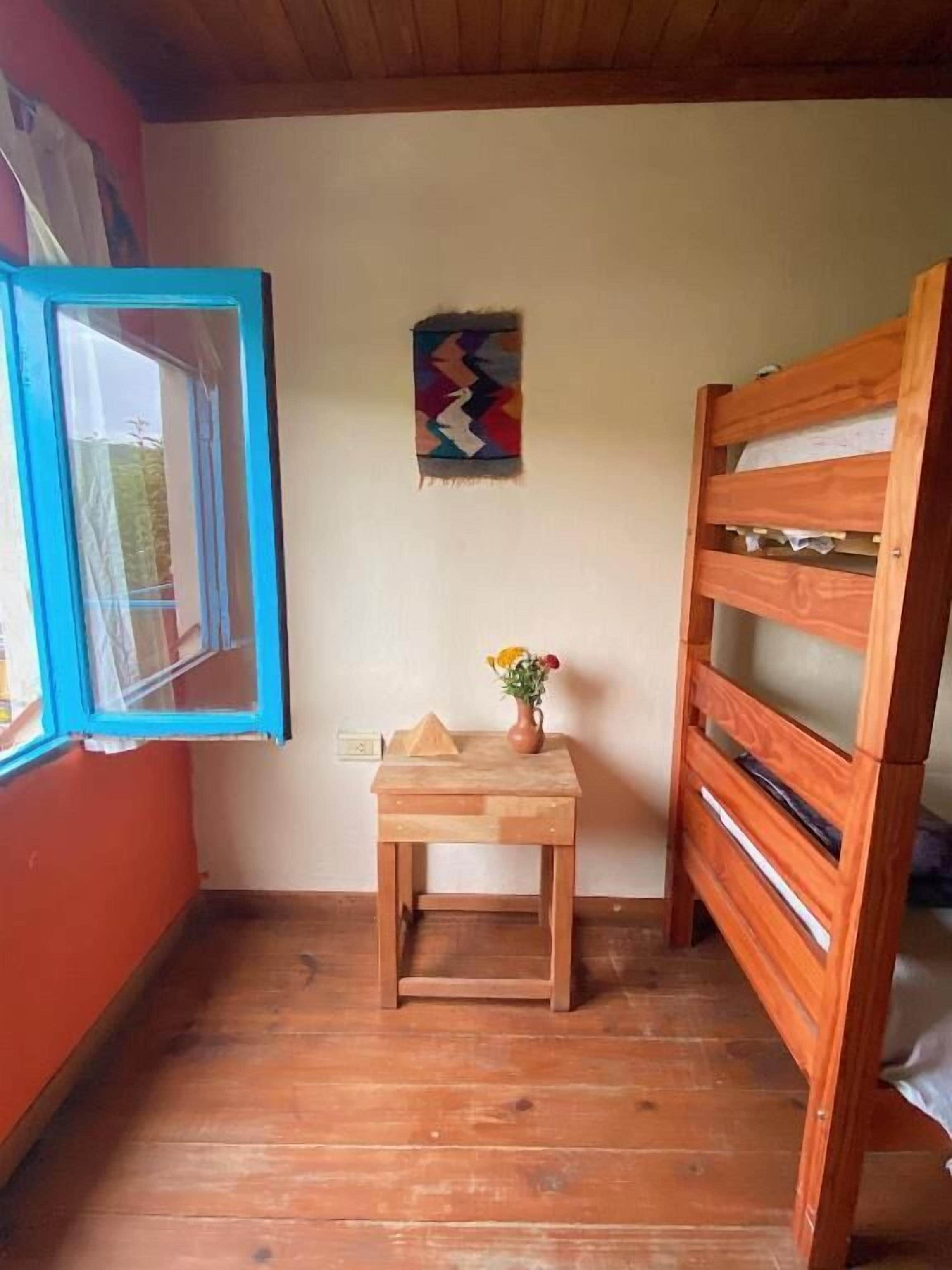 Habitación cuádruple, patio, vistas al patio | Interior