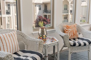 Appart'hôtel, plusieurs lits, cuisine (Emerald Bay Escape) | Intérieur