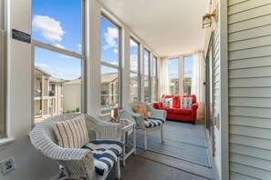 Appart'hôtel, plusieurs lits, cuisine (Emerald Bay Escape) | Intérieur