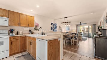 Condo, Multiple Beds, Kitchen (Emerald Bay Escape) | Private kitchen