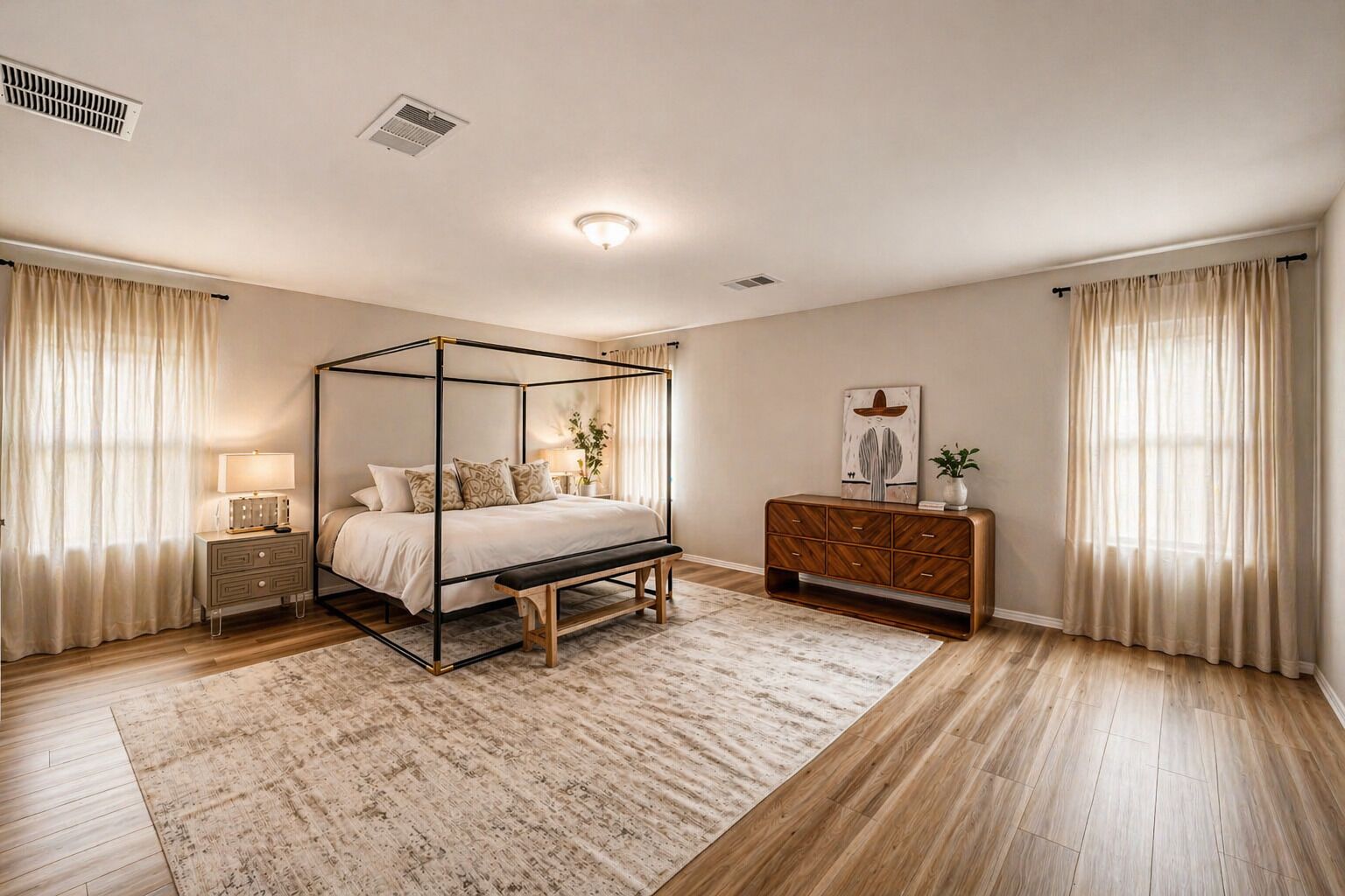 3 bedrooms, iron/ironing board, WiFi, bed sheets