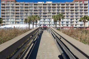 Exterior - 2-bedroom condo in tranquil North Myrtle Beach with AC and gym (North Myrtle Beach)