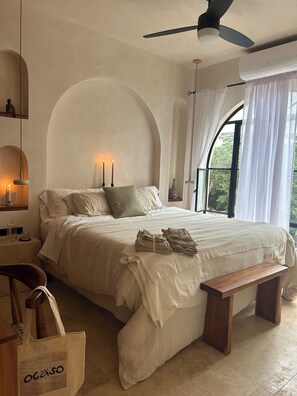 4 Schlafzimmer, Schreibtisch, Bügeleisen/Bügelbrett, kostenloses WLAN