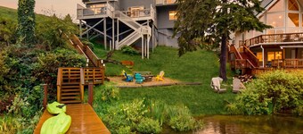 NEW! Devils Lake Oasis | Dock | Hot Tub | Sleeps 7