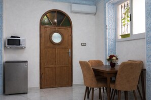 Dining - Vrbo Property (Tanger)