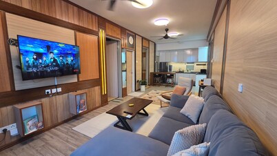 City Center, View of Drawbridge, Mayang Mall, Gym, Pool, Moku Homestay