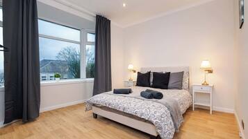 2 bedrooms, desk, iron/ironing board, travel cot