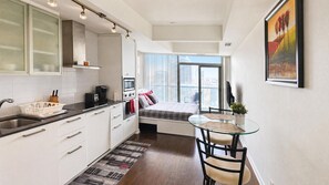 Suite monolocale Basic, 1 letto queen, non fumatori, bagno privato | Cucina privata