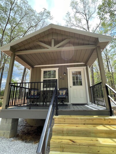 Cozy Cottage by Fall Creek Falls