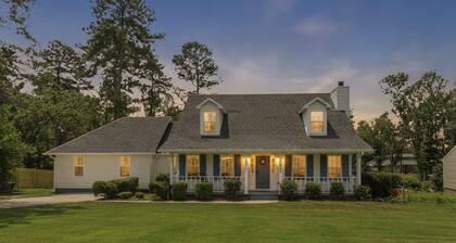 Huge Family Reunion, Perfect Masters Home, Established, and Quiet Neighborhood